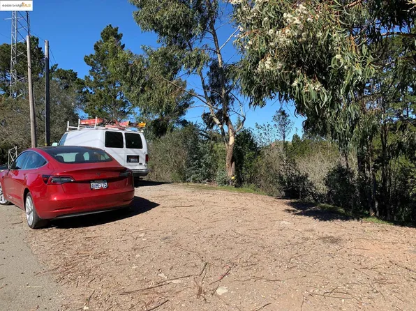 89 Starkville Ct, Orinda, CA 94563