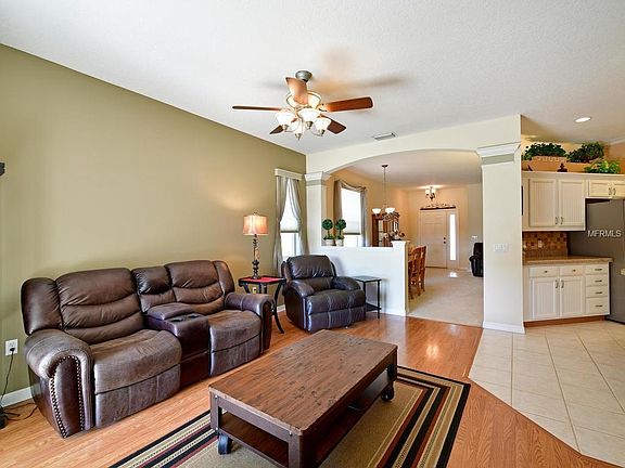 4th image of 1350 Millbrook Cir