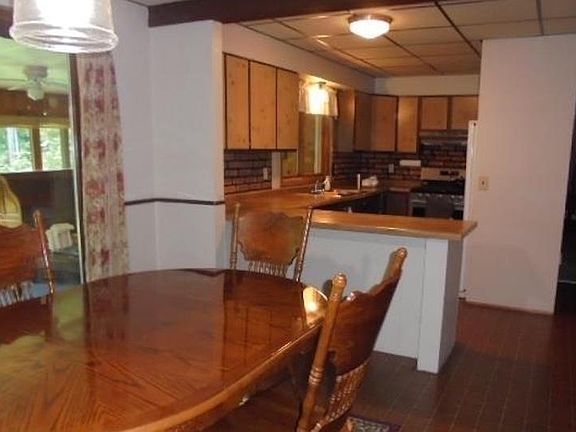 4th image of 341 Seward Ave