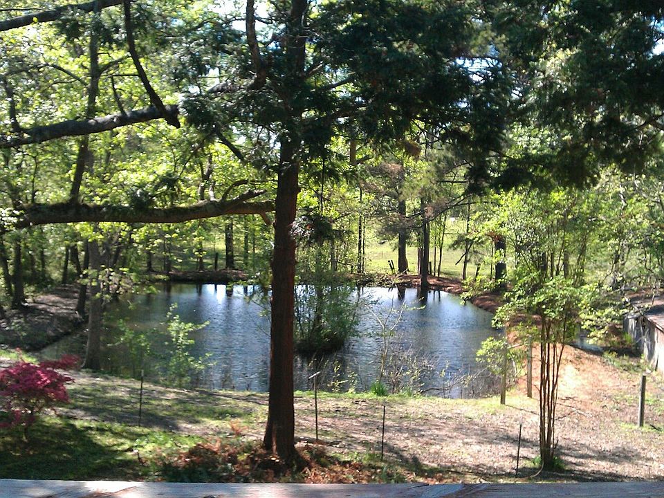 2nd image of 1207 Highland Dr