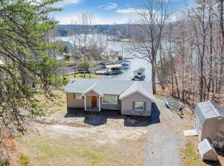 153 Spence Rd, Union Hall, VA 24176