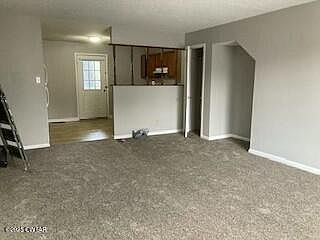 4th image of 24 & 26 River Oaks Dr