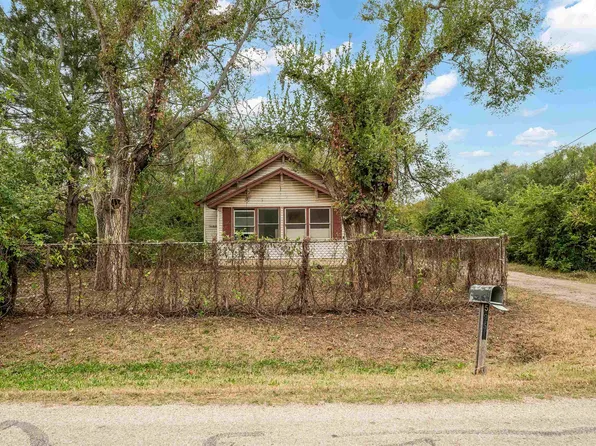 5951 N Seneca St, Wichita, KS 67204