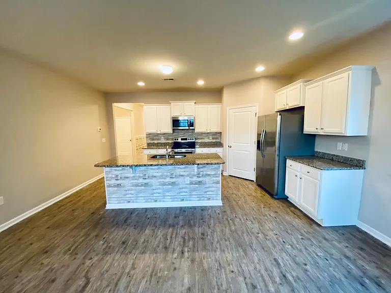 Kitchen_10062022