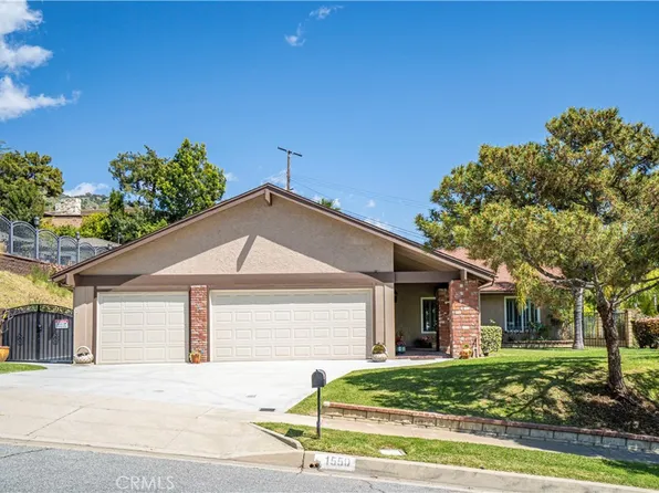 1550 N Viewcrest Dr, Azusa, CA 91702