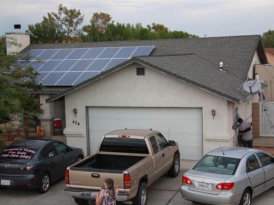 22 solar panels (5.06kw)