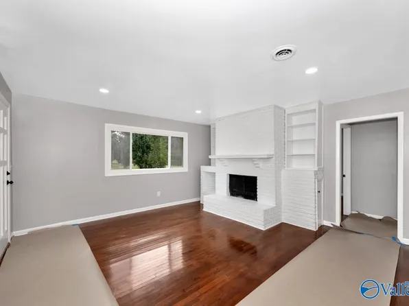 215 Teague Rd NE, Brownsboro, AL 35741