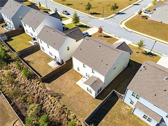 3rd image of 5689 Wheeler Ridge Rd