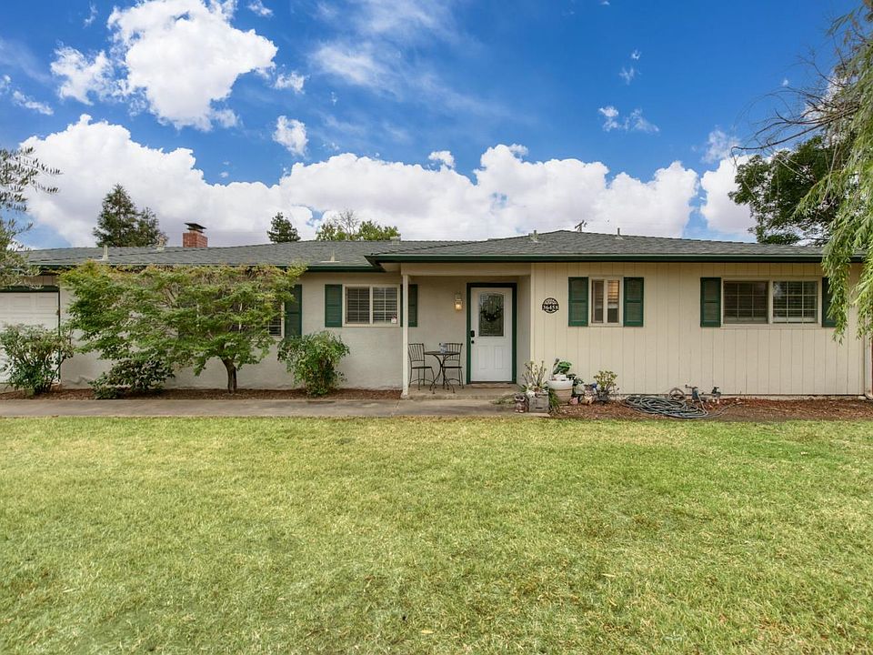 1st image of 36458 Sparta Ave