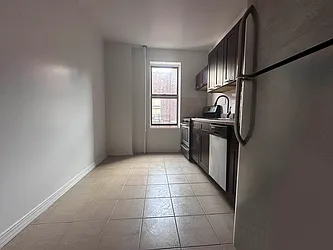 549 Isham Street, #52