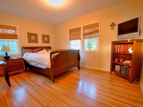 4th image of 3858 Carancho St