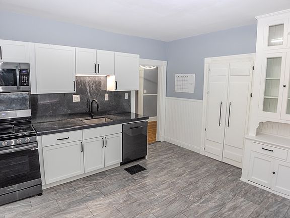 2nd image of 3608 Burch Ave #2