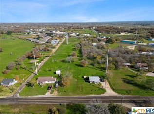 401 Lincoln Dr, Luling, TX 78648
