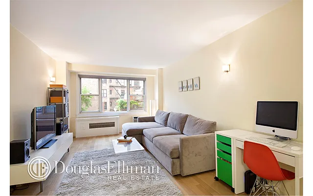 Sold by Douglas Elliman | media 10