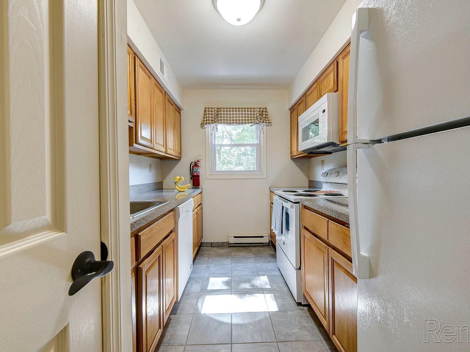 Olde Forge East Apartments & Townhomes — Photo 4