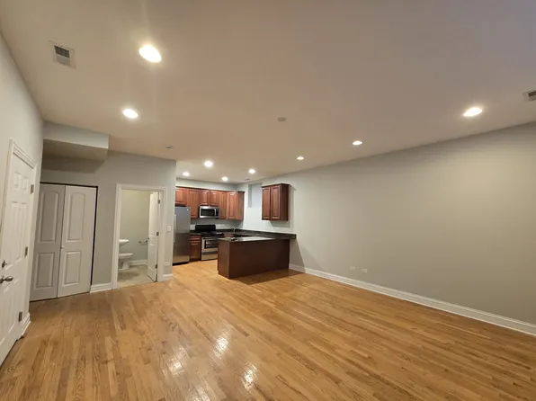 3829-31 N. Kedzie Ave., 3829 N Kedzie Ave #3S, Chicago, IL 60618