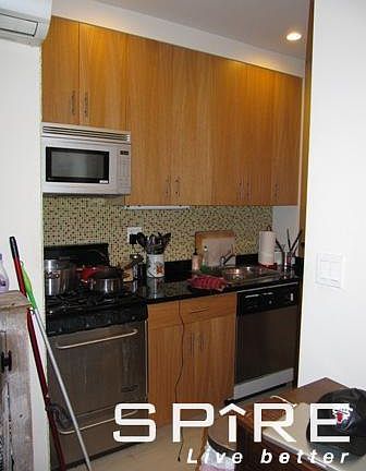 5th image of 155 2nd Ave APT 5