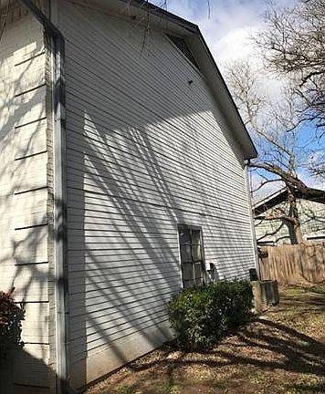 5th image of 1606 Mill St Unit 104