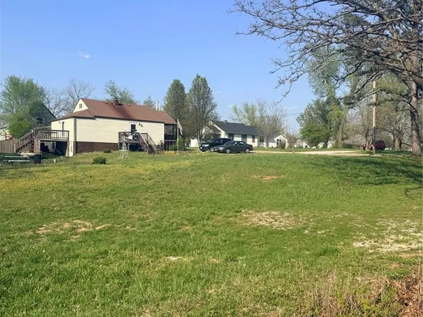 907 S Warfel St, Salem, MO 65560