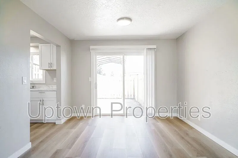 1 bed, 1.0 bath, 600 sqft, $1,295 — Photo 2