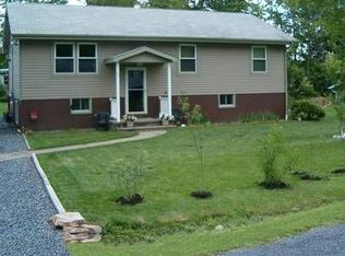 67 Catherine Ave, Beech Creek, PA 16822