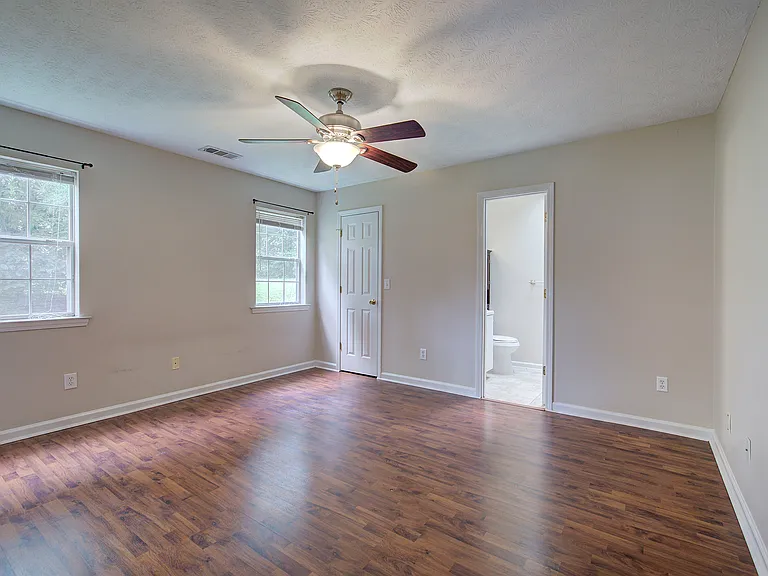 8714 Post Oak Dr — Photo 15