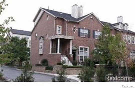 1st image of 47 W Village Ln #61
