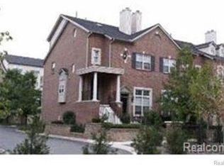 47 W Village Ln #61, Dearborn, MI 48124