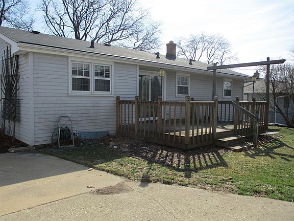 2nd image of 3820 Kentucky Dr