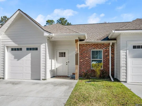 9900 Country Club Dr APT 4C, Denham Springs, LA 70726
