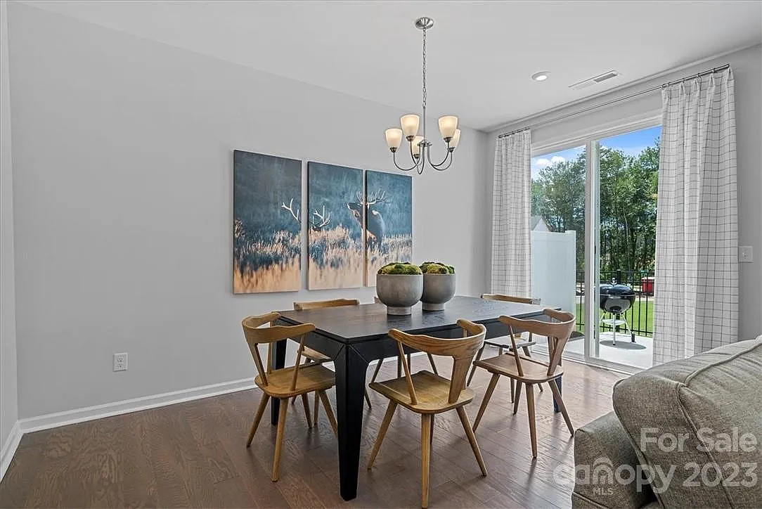 2 bed, 2.5 bath, 1512 sqft, $2,295 — Photo 3