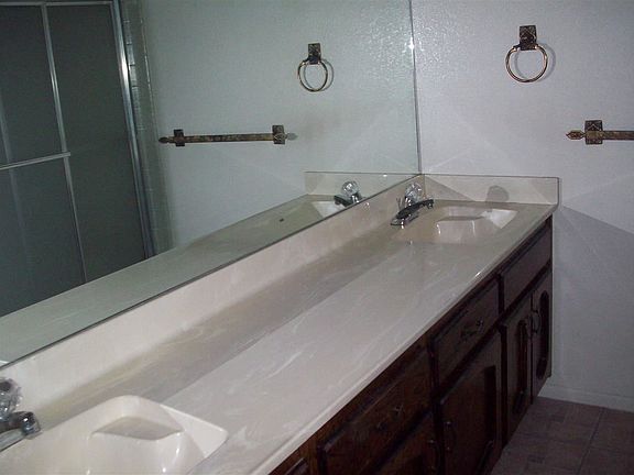 5th image of 10432 S Del Montes