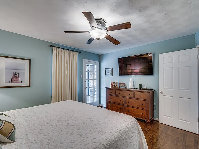 8411 Swift Ave — Photo 15