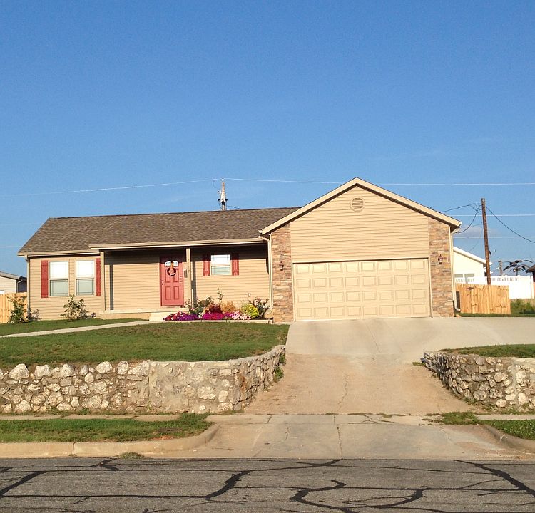 1st image of 2419 Bird Ave