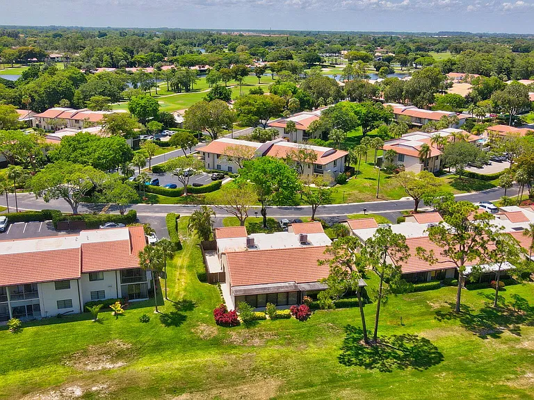 21922 Cypress Dr — Photo 37