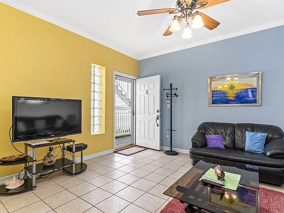 3rd image of 104 E Polaris Dr #5