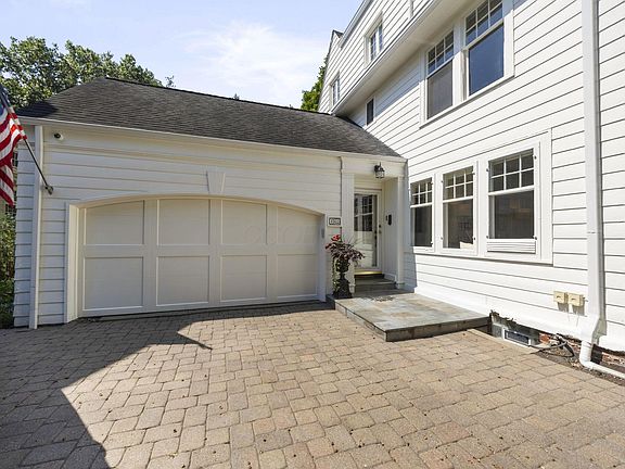 3rd image of 1763 Upper Chelsea Rd