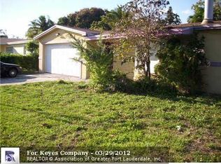 3199 NW 40th St, Lauderdale Lakes, FL 33309