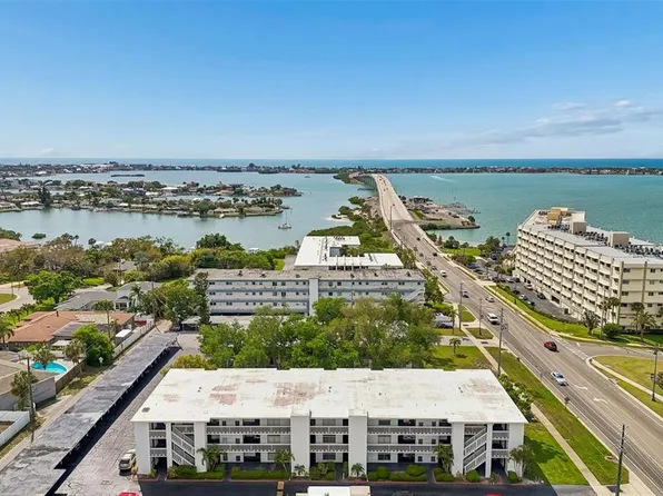 2944 W Bay Dr APT 106, Belleair Bluffs, FL 33770