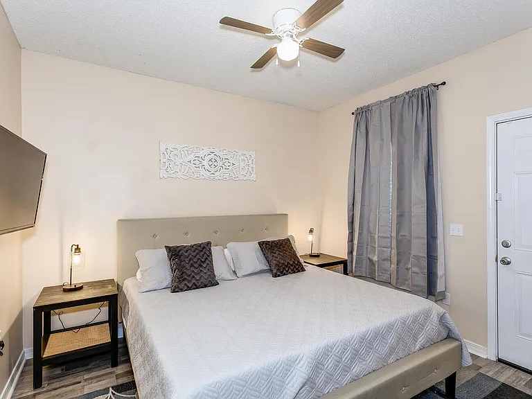 5950 Last Big Tree Ln — Photo 4