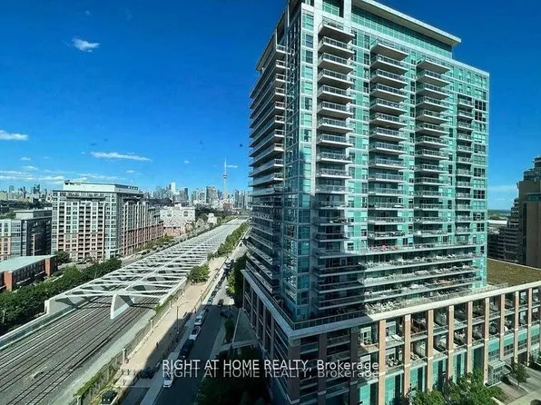 125 Western Battery Rd #1403, Toronto, ON M6K 3R8