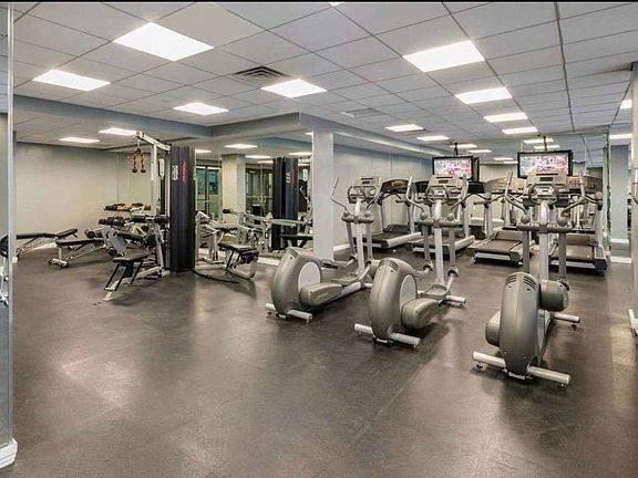 4th image of 160 Water St #809