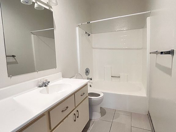 5th image of 14400 Dickens St APT 304