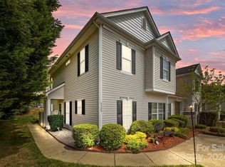 4305 Eaves Ln, Charlotte, NC 28215