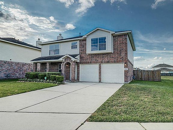 2nd image of 2302 Hawthorne Brook Ln