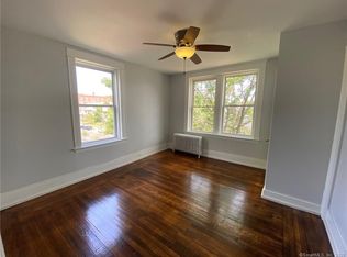 1476 Chapel St #302, New Haven, CT 06511