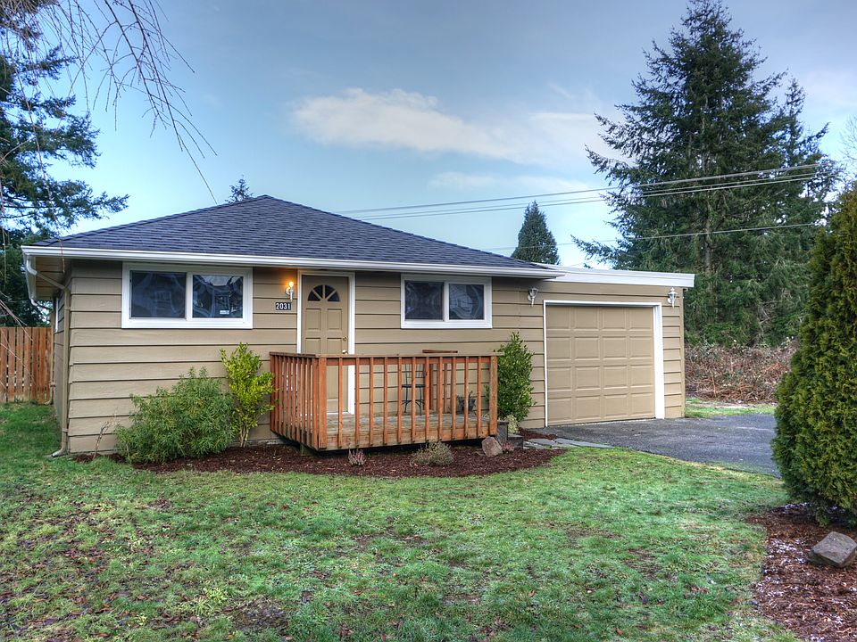 www.LamoureuxRealEstate.com