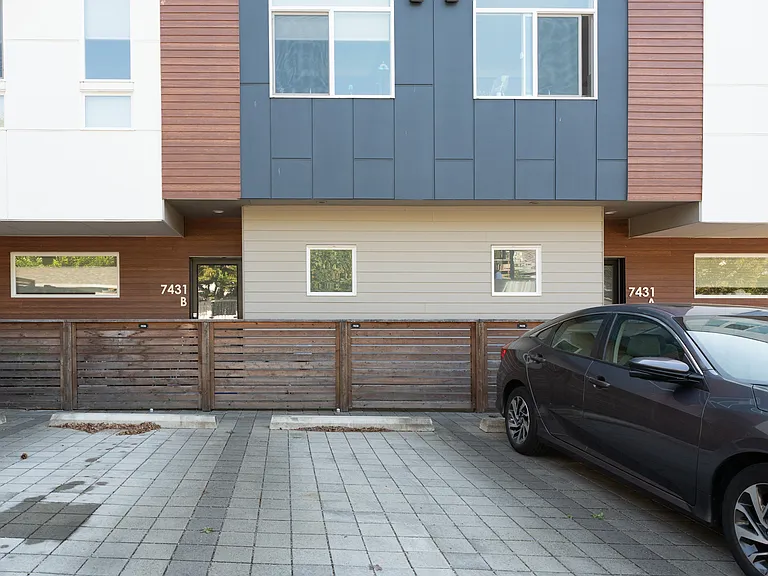 7433A 4th Ave NE — Photo 58