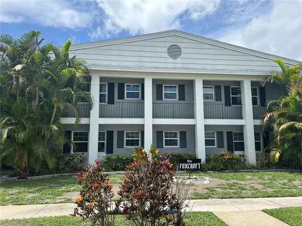 300 35th Ave N #F-8, Saint Petersburg, FL 33704