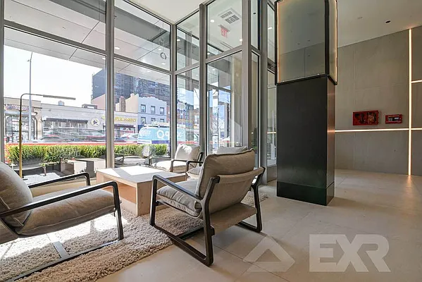 Rented by EXR | media 9